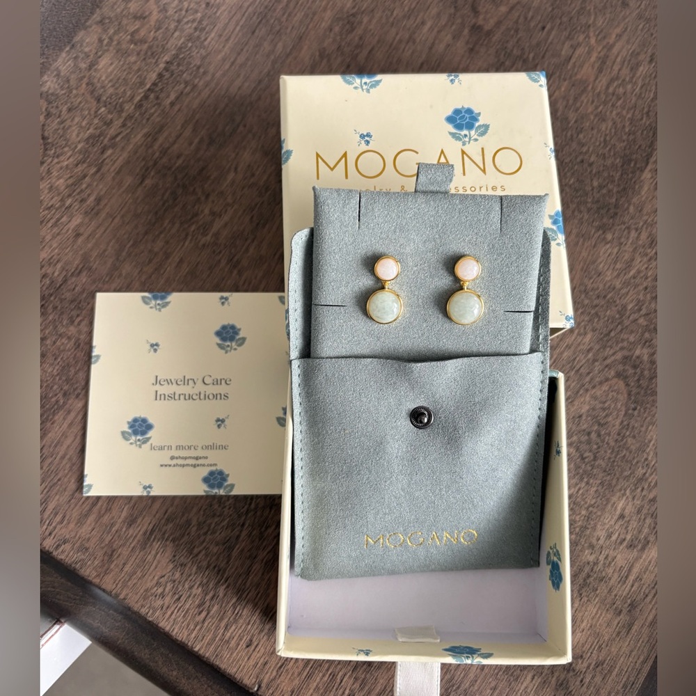 NWT Mogano for Jilly Box Earrings